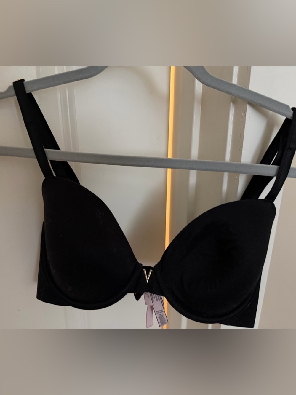 Victoria’s Secret Black Bombshell Push-Up Bra Sz 32DD
